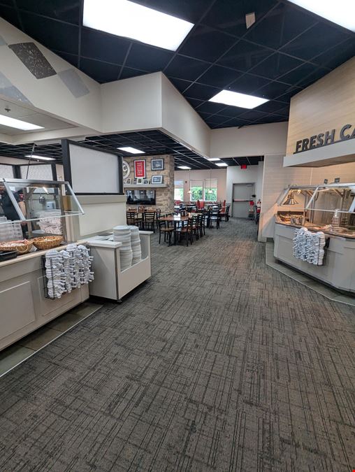 Former Golden Corral - Valley View Pkwy, Independence, MO - For Sale or Lease