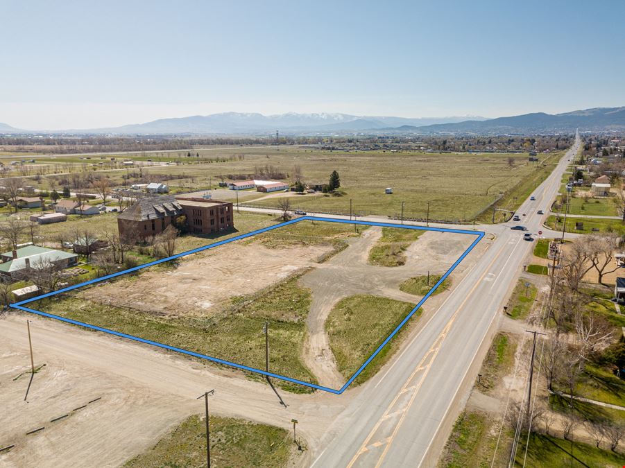 1220 Sierra Road East