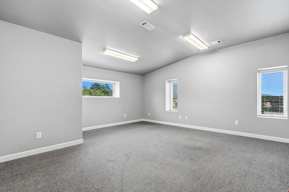 736 (20k sf) Mid America Boulevard, Hot Springs, AR 71913