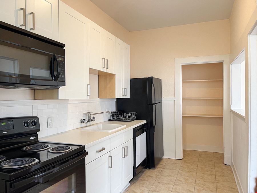 Triplex Portfolio in Historic Spanish Town Neighborhood