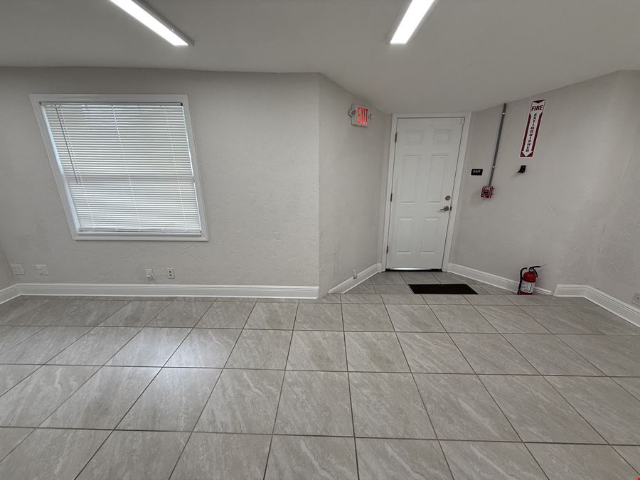 2535 Bee Ridge Rd