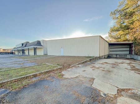 Preview of Retail space for Sale at 6431 U.S. 49