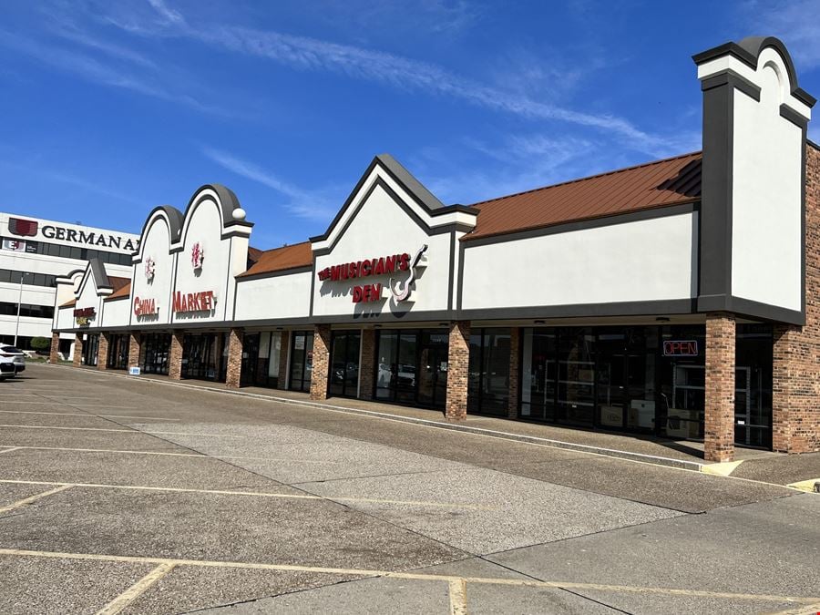 Woodland Shopping Center