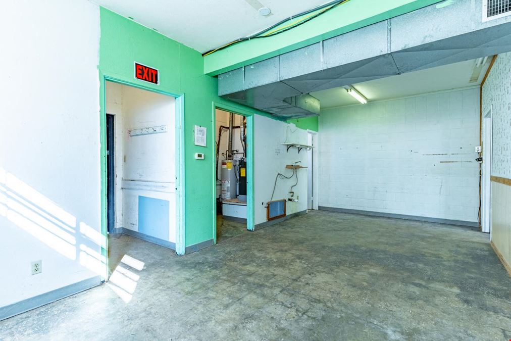 Retail Space for Lease on US-69