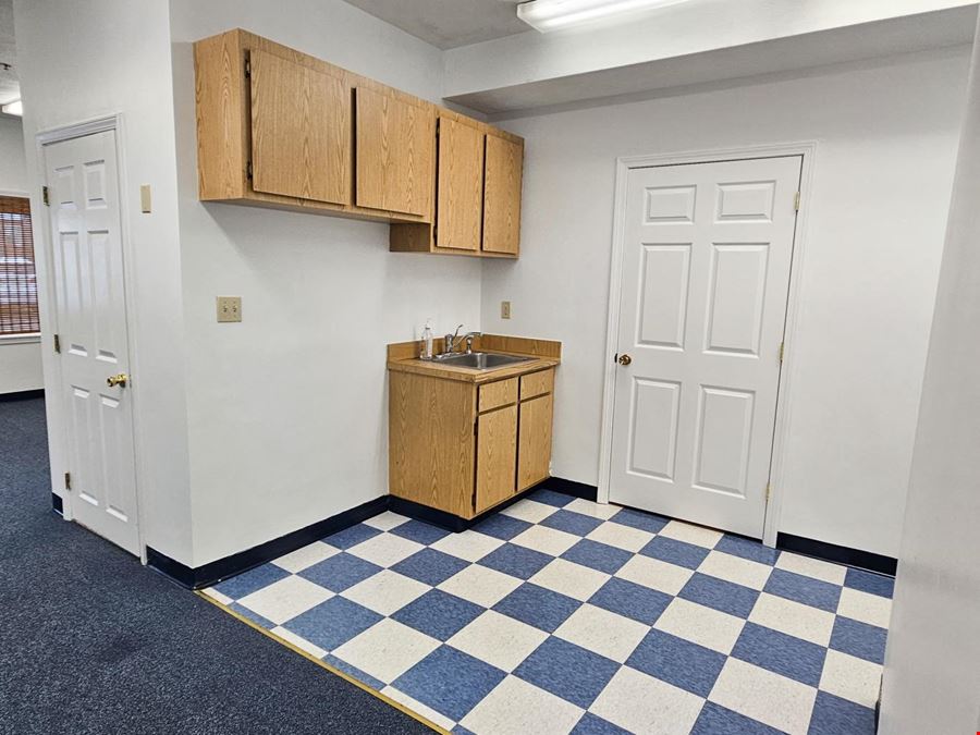 25 Bridge St unit 4