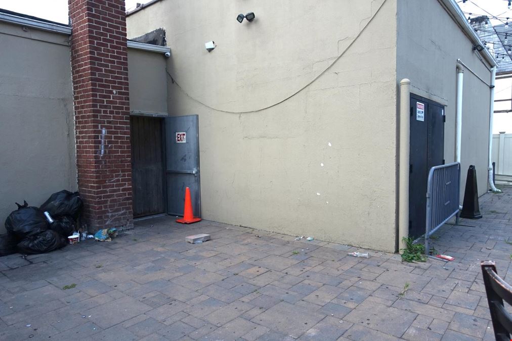 668 Fulton Ave (formerly Republic bar restaurant)