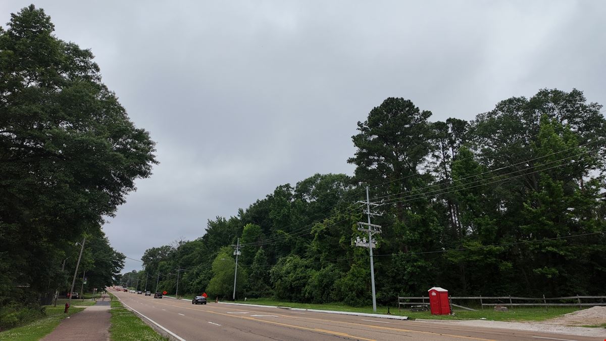 +/- 3.86 Acres For Sale - Ridgeland, Mississippi