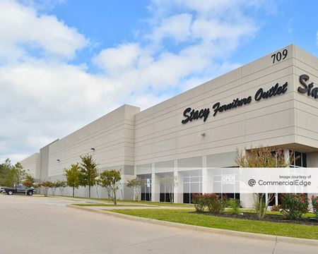 Preview of commercial space at 709 Enterprise Dr