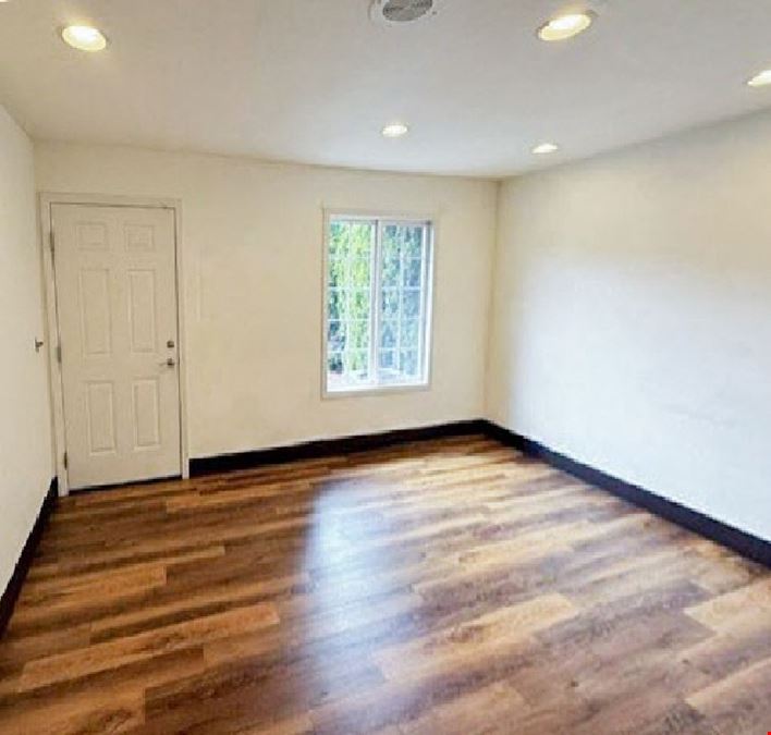 4350 Commercial St SE