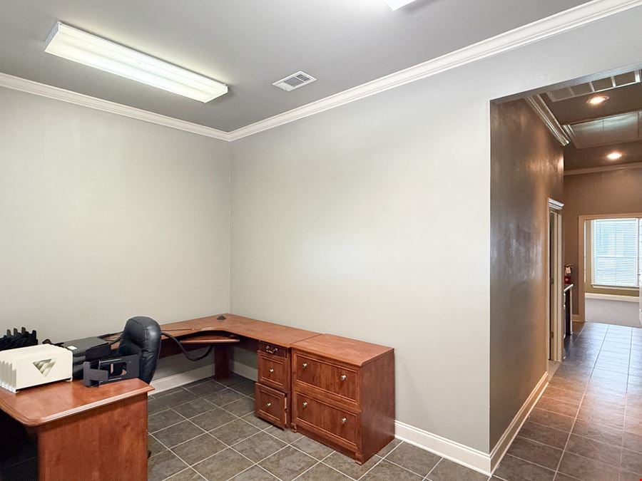 5-Suite Office Investment – 61% Occupied