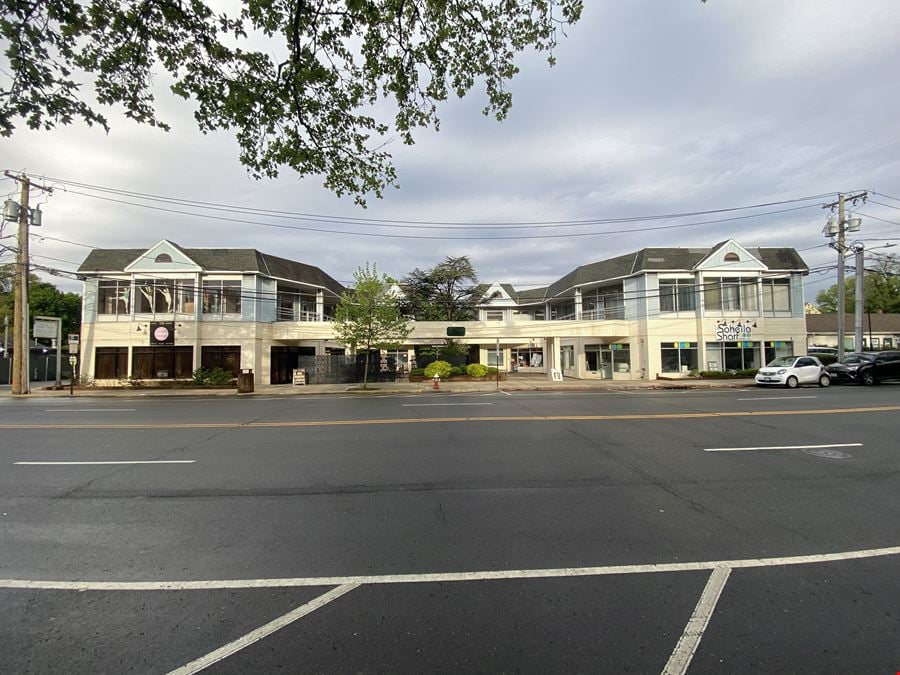 770 Middle Neck Rd