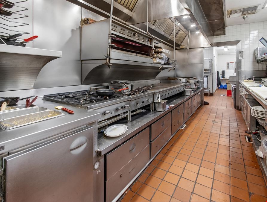 Academy & Woodmen Restaurant Space (Former Mimi's Café)