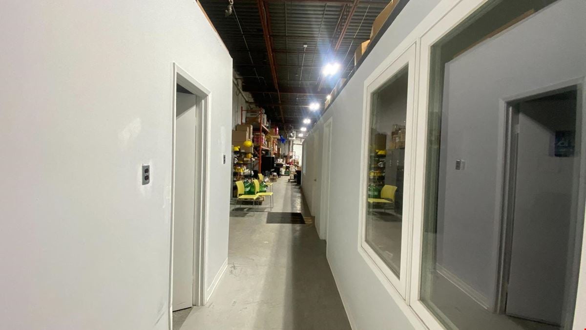 3,350 sqft office & industrial warehouse for rent in Mississauga