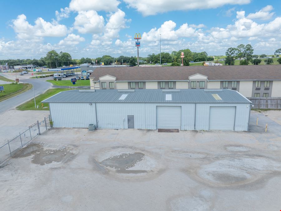 ±8,000 SF Industrial Facility on ±1.2 Acres