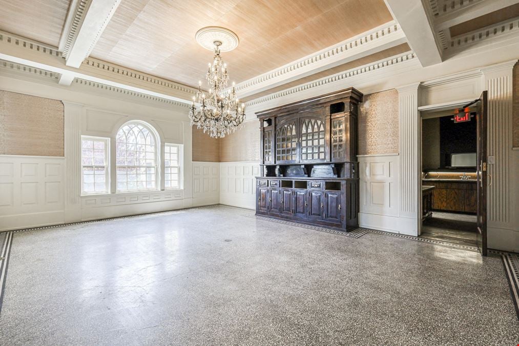 Manor House FOR SALE or LEASE