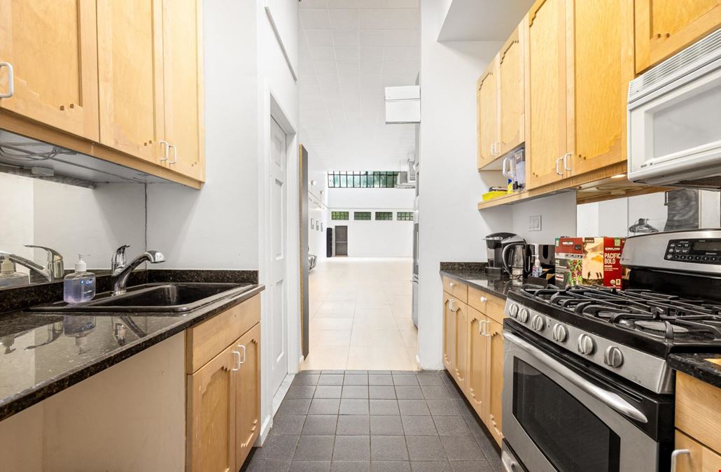 424 West 49th