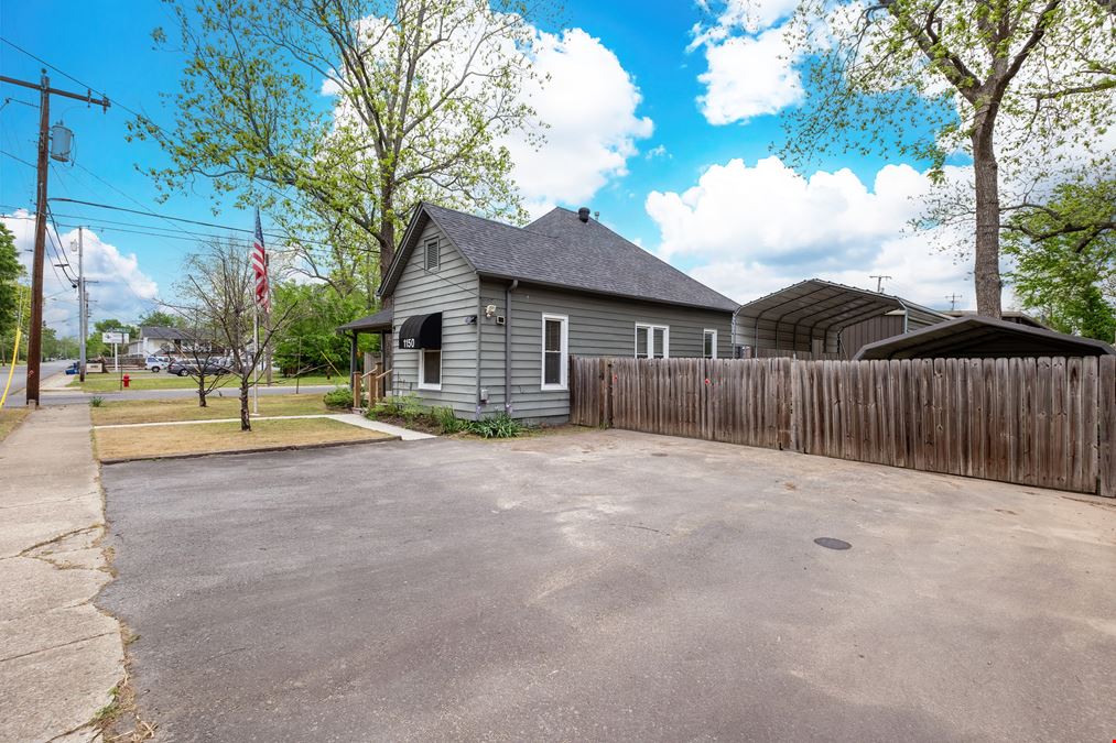 1150 Clifton