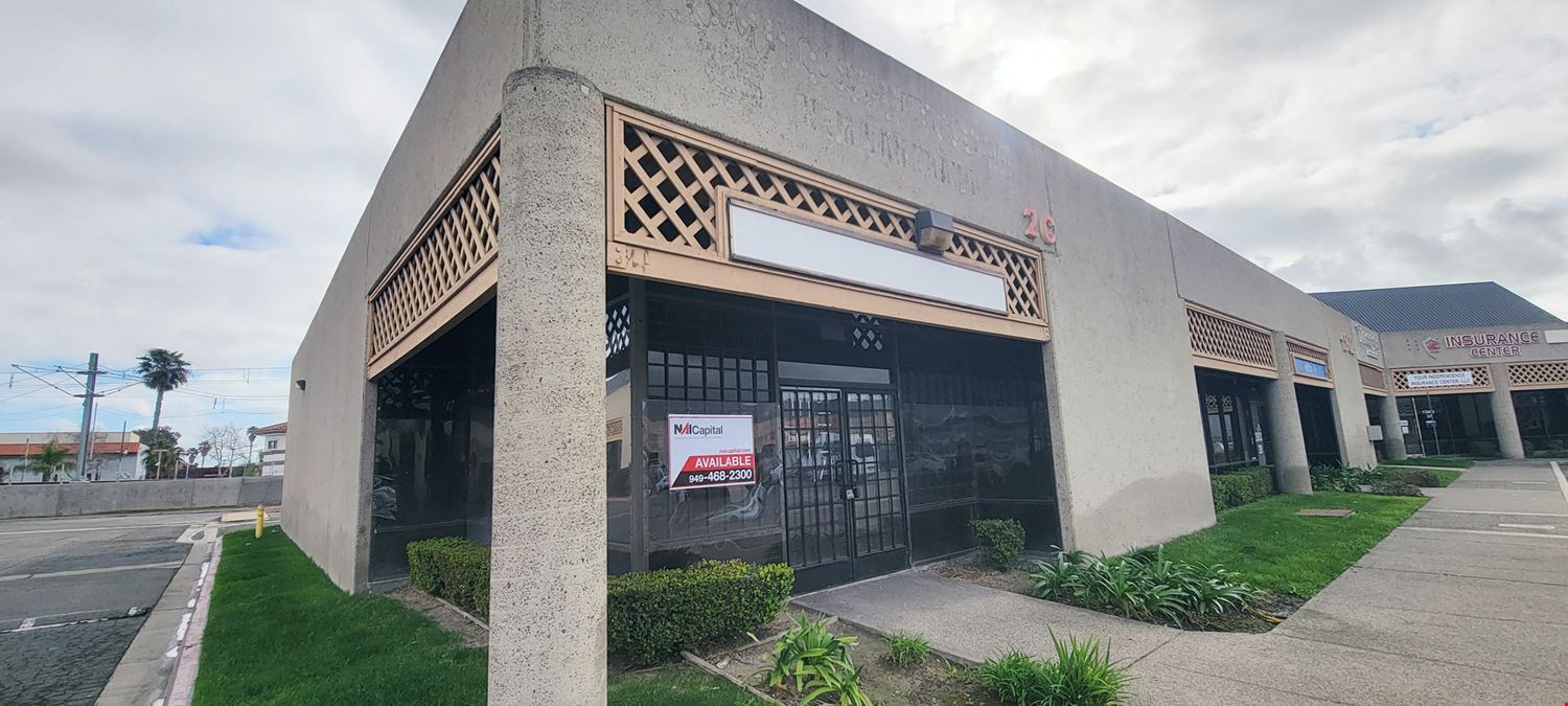 13902 Harbor Boulevard, Unit 2C