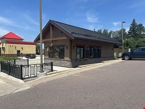 1730 East 10th Street (Former Caribou Coffee)