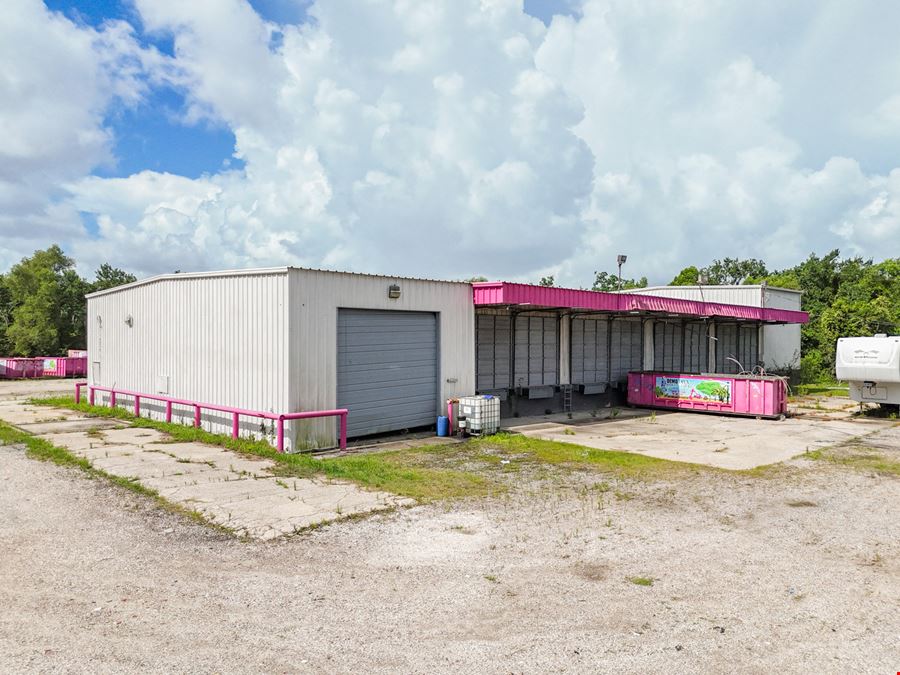 ±10,840 SF Warehouse with Yard on Corner Lot
