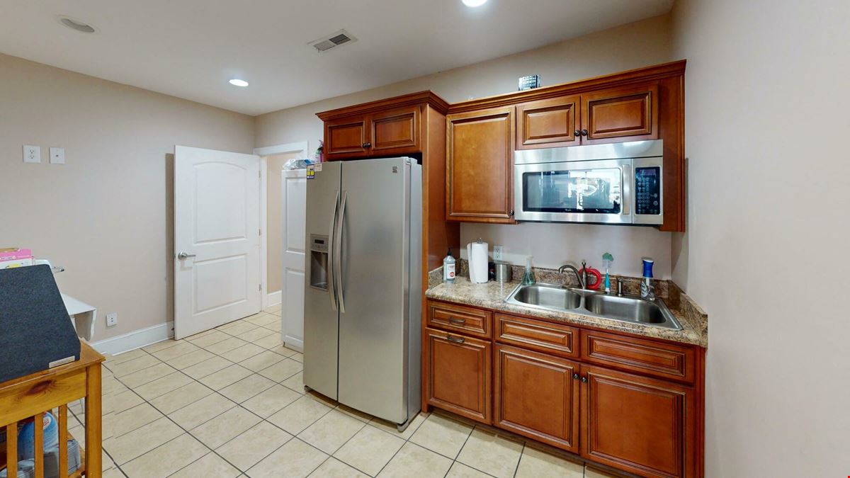 3105 Hal Siler Dr