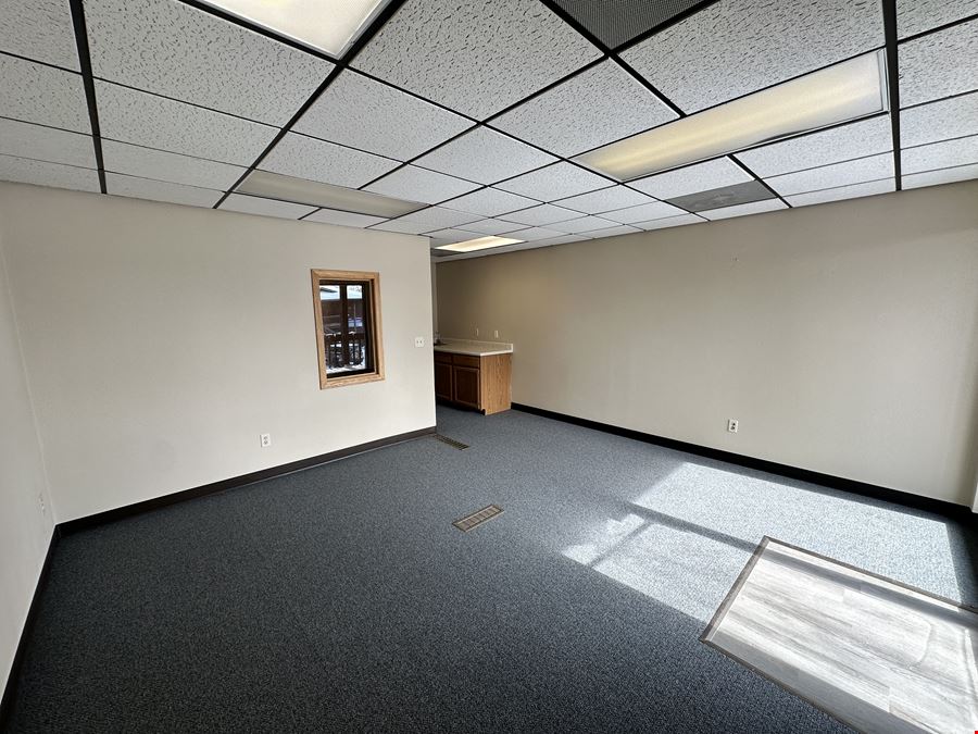 848 Main St