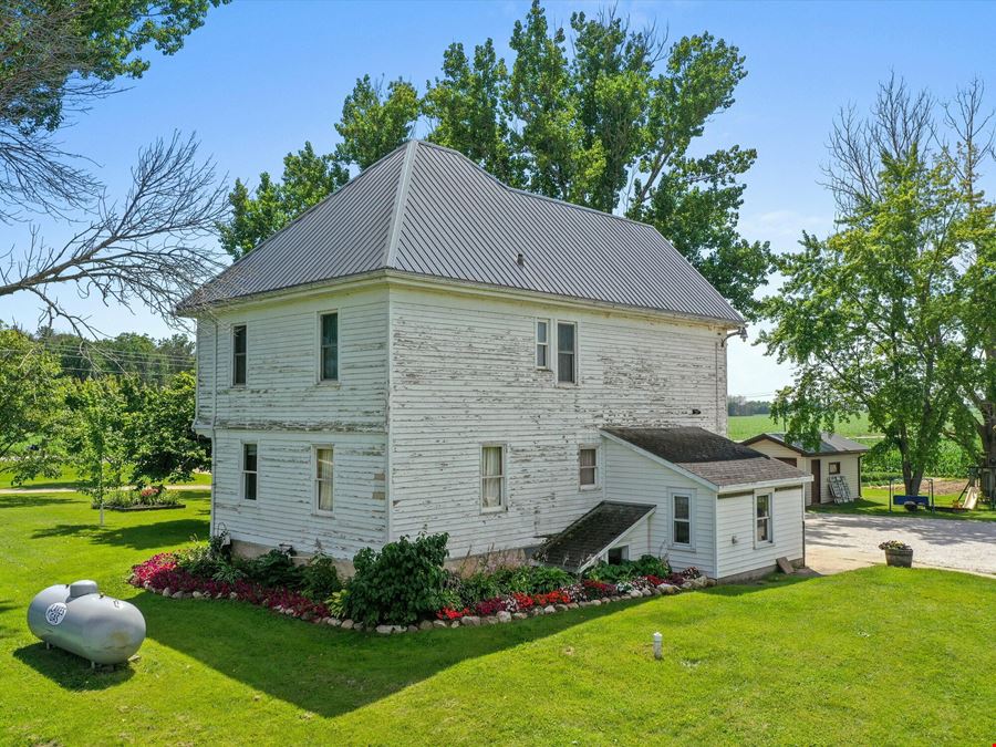 3106 E County Hwy V Mishicot