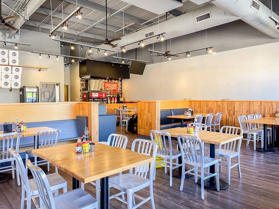 Retail Suites for Lease in Highly-Visible Commercial Corridor