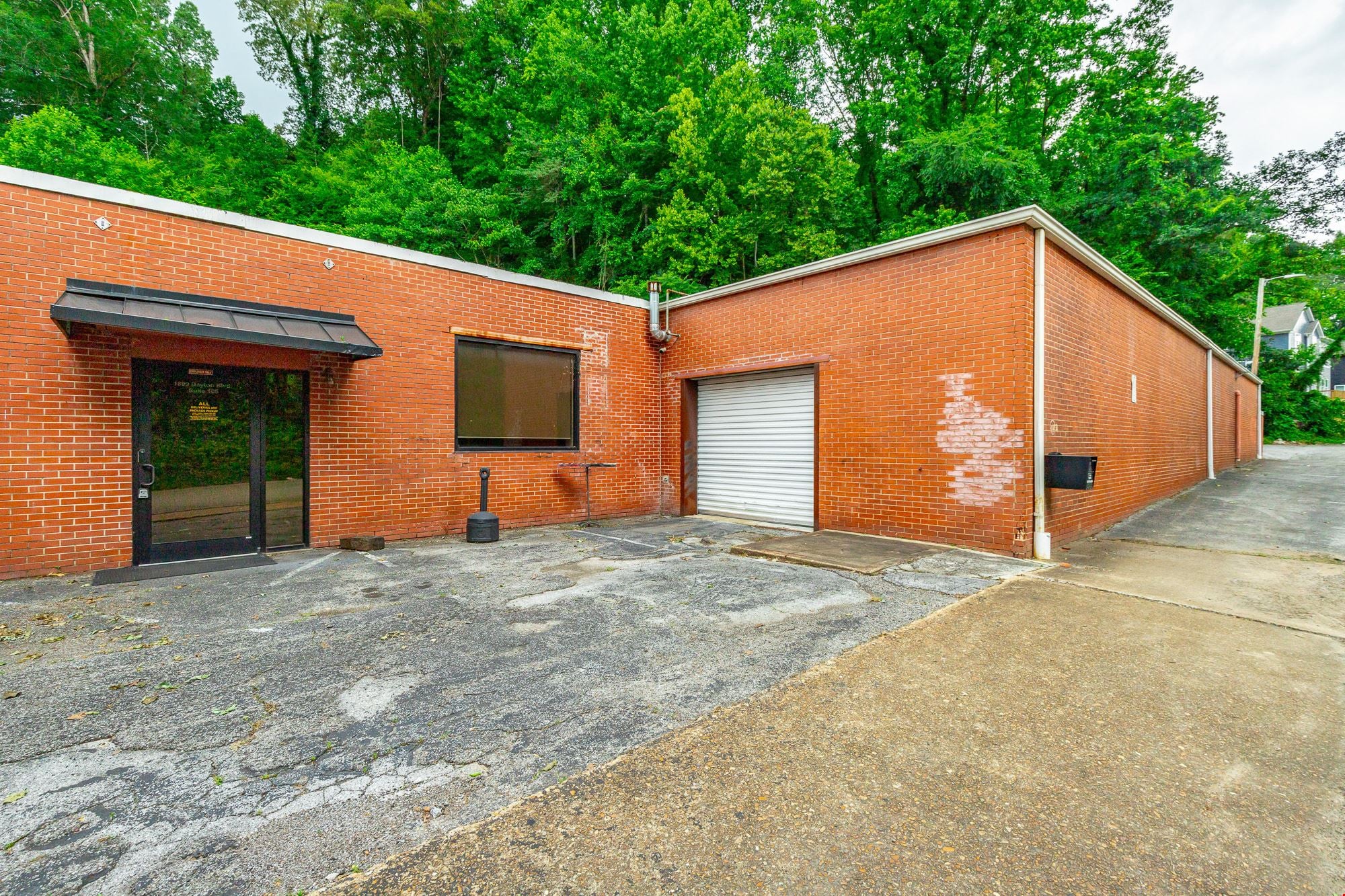 Industrial Flex Space/Retail (Over 27,000 SF) on Corner Lot