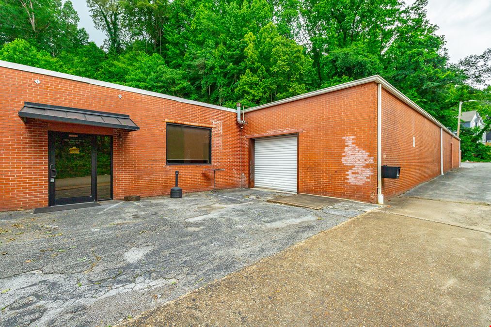 Industrial Flex Space/Retail (Over 27,000 SF) on Corner Lot