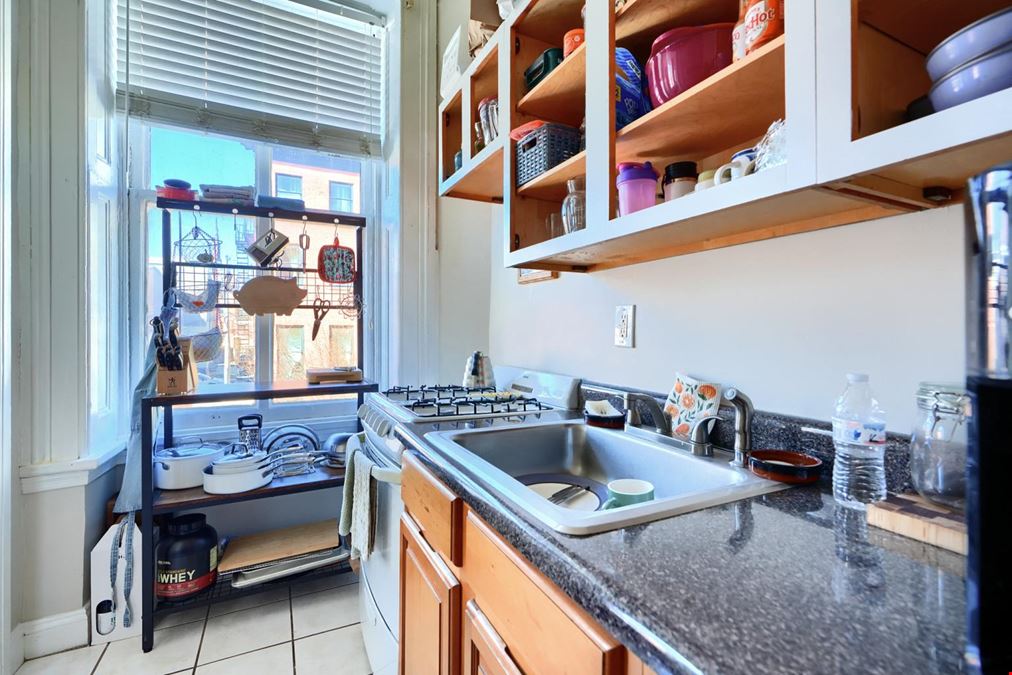 811 Saint Paul St, Baltimore MD 21202