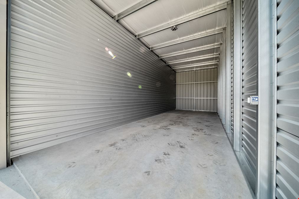Water's Edge Boat & RV Storage