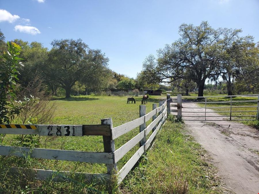 2831 Saddle Creek Road