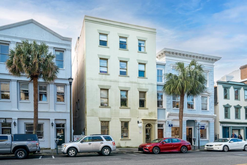 61 Broad St