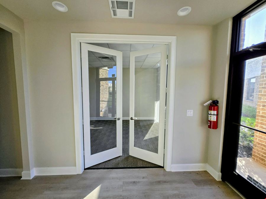 1,225 SF Professional/Medical Office | Sienna | Hwy 6