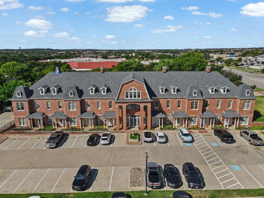 1670 Keller Pkwy