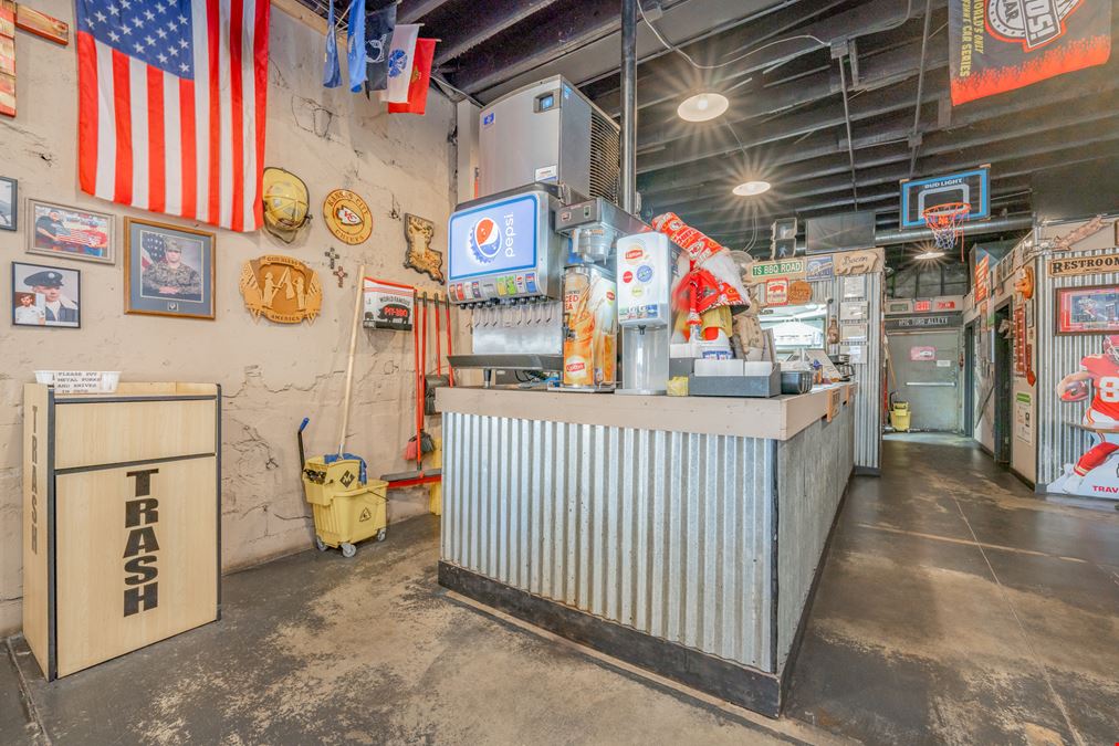 ESTABLISHED BBQ RESTAURANT FOR SALE