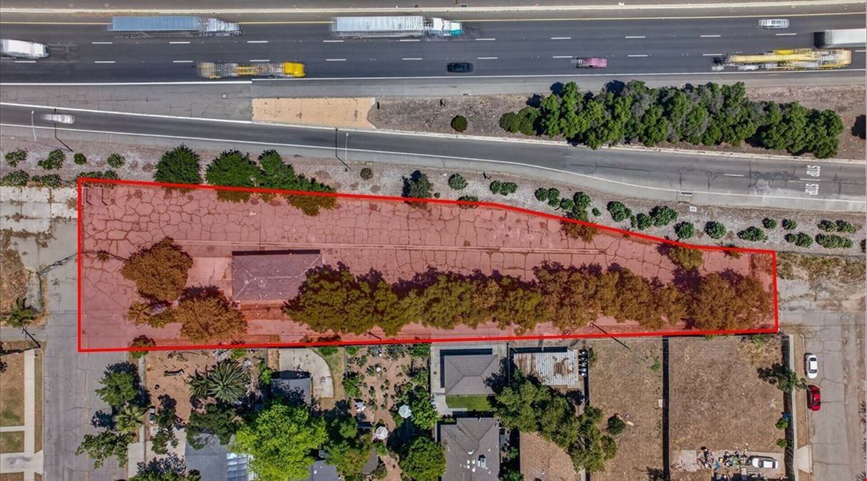 High Exposure Investor/ Owner User Opportunity in Fresno, CA
