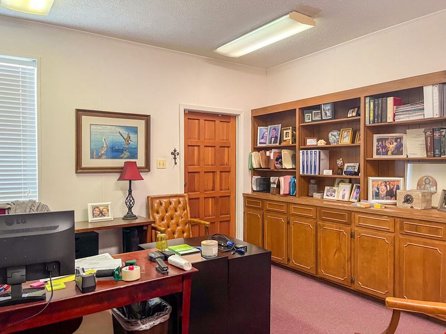 Owner-Occupant Opportunity in Colonial Dr Office Corridor