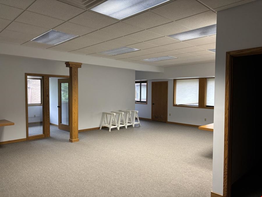 4131 Okemos Rd - Okemos Mi 