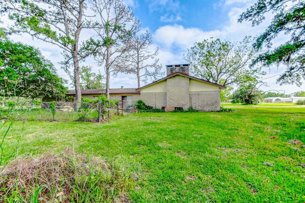 34823 FM 1301, West Columbia