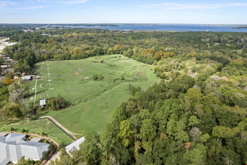 Former Creekwood Shooting Sports - 12824 Hwy 105