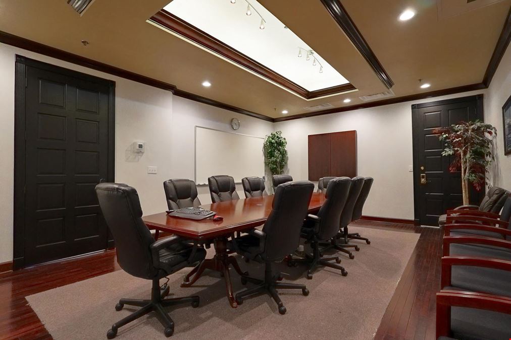 Professional Office Suite For Lease
