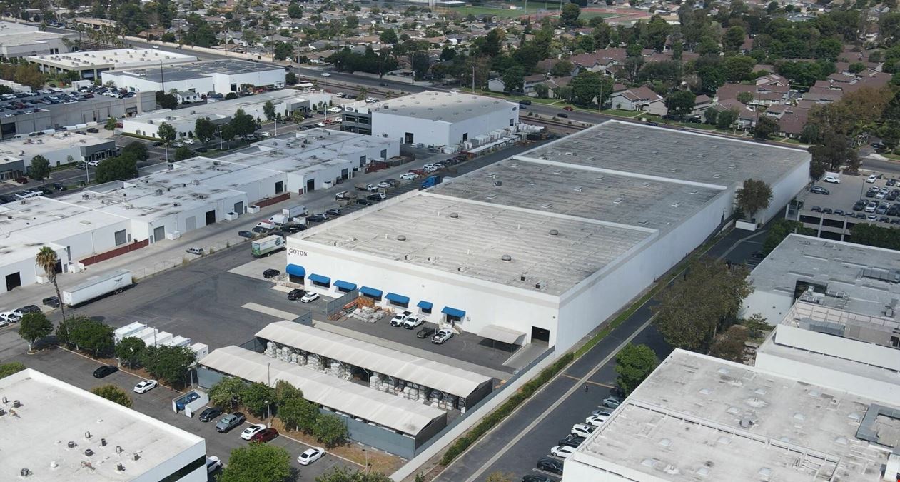 La Palma Distribution Center