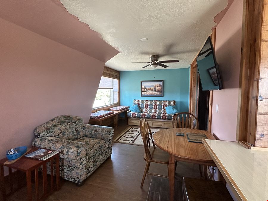 Turn-Key B&B, Restaurant, Retreat & Lodge Investment Opportunity