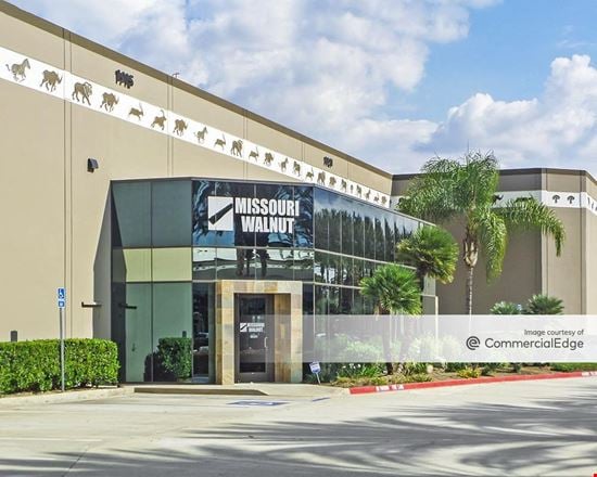 Preview of Industrial space for Rent at 1911 South Lynx Place