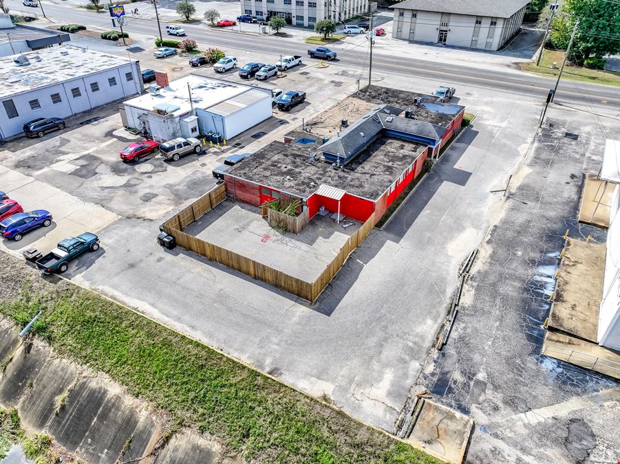 112 Coliseum Blvd