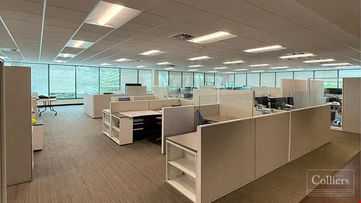 ±25,600-SF Office Suite Conveniently Located off N Pleasantburg Dr