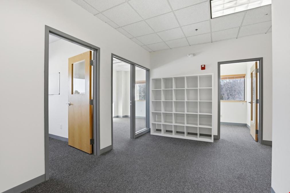 3,700sf Professional Office Suite for Lease in Rowley, MA
