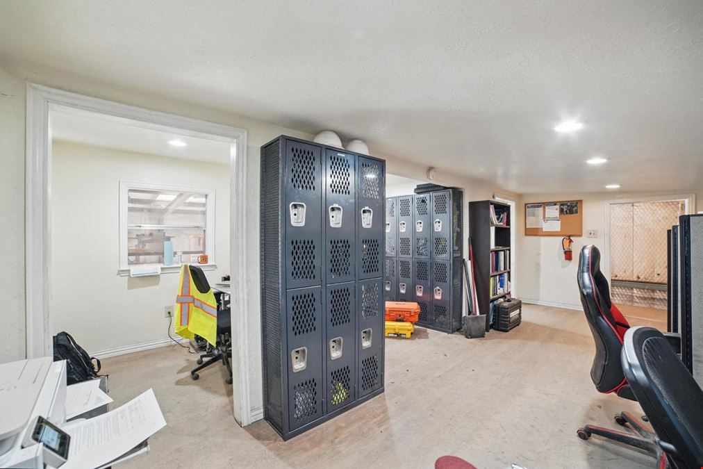 Office/Warehouse for Sale in Seagoville